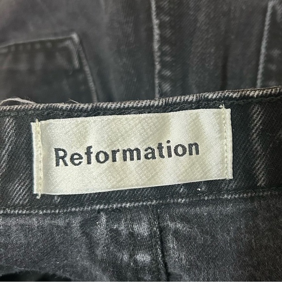 Reformation Black Cropped Cigarette Jeans 29 Raw Hem Distressed High Rise - Picture 8 of 10